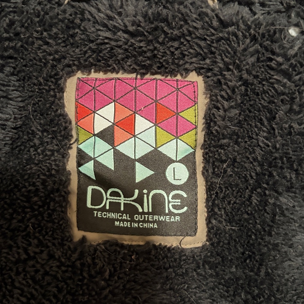 Dakine Women’s Snowboarding Jacket, size large. - Picture 12 of 14